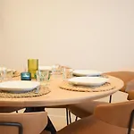Apartment Crystal Residences - Luxurious Seaside *