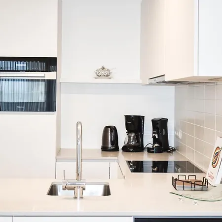 Crystal Residences - Luxurious Seaside Διαμέρισμα