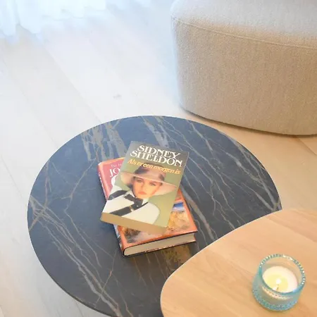 Crystal Residences - Luxurious Seaside Apartment