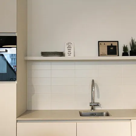 Crystal Residences - Luxurious Seaside Apartamento *